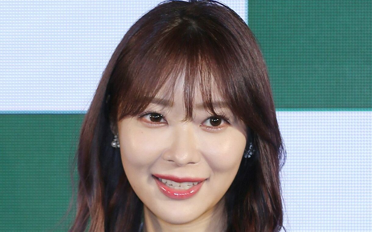 【文春】スクープ撮　指原莉乃（32）、年下ライダー俳優と“14年推し” 真剣交際